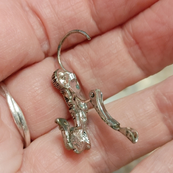 MJ MARIE JENNIFER SIGNED CHEERLEADER PENDANT WITH COLLAR NECKLACE & EARRINGS - Picture 9 of 12